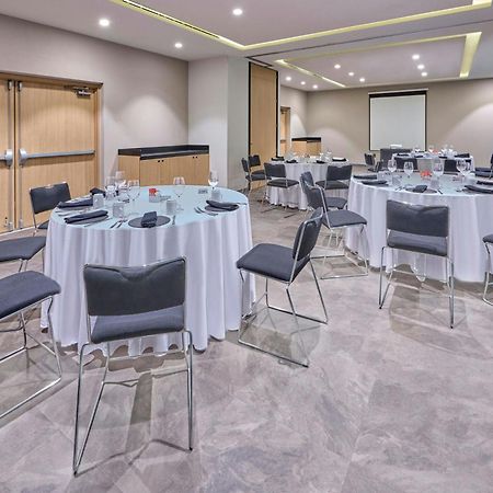 City Express Plus By Marriott Guadalajara Providencia Екстер'єр фото