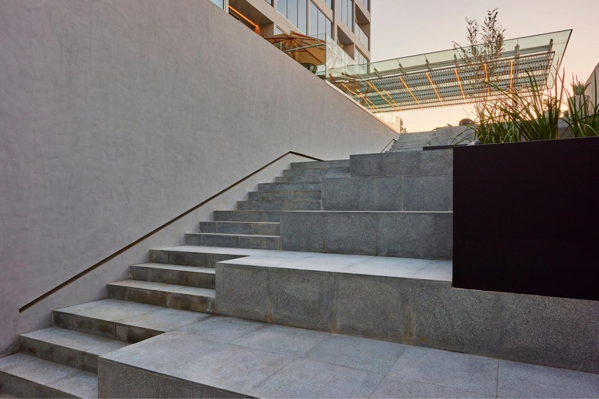 City Express Plus By Marriott Guadalajara Providencia Екстер'єр фото