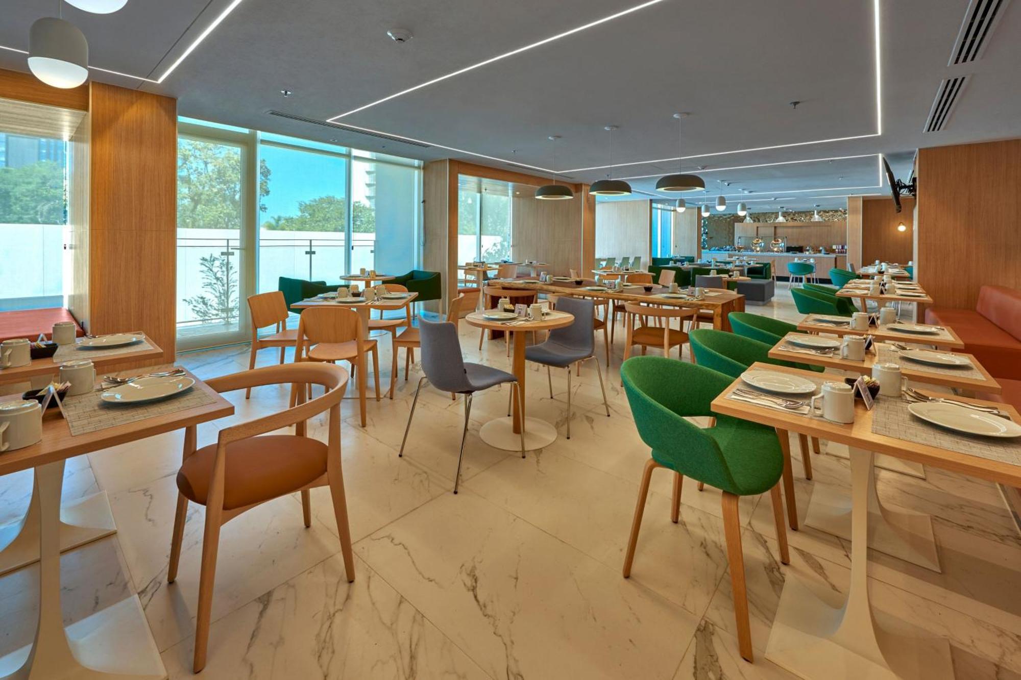 City Express Plus By Marriott Guadalajara Providencia Екстер'єр фото