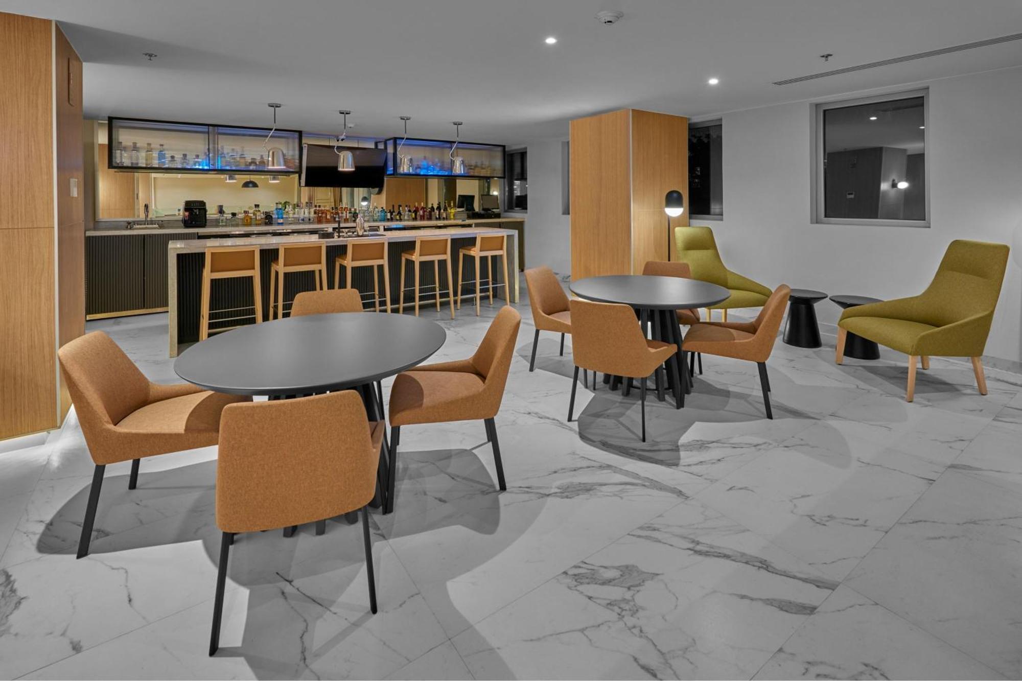 City Express Plus By Marriott Guadalajara Providencia Екстер'єр фото