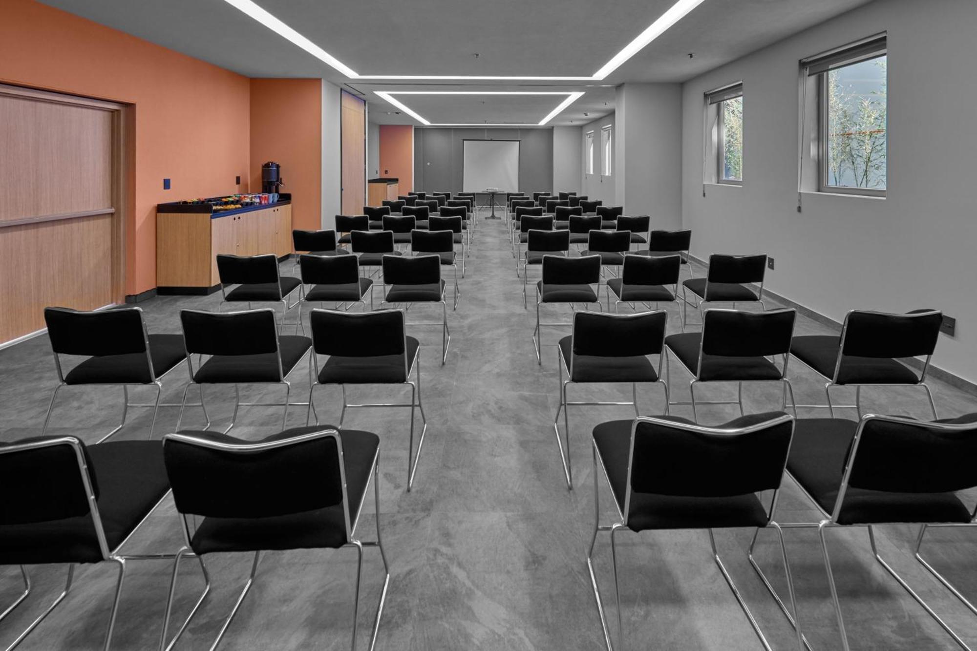City Express Plus By Marriott Guadalajara Providencia Екстер'єр фото