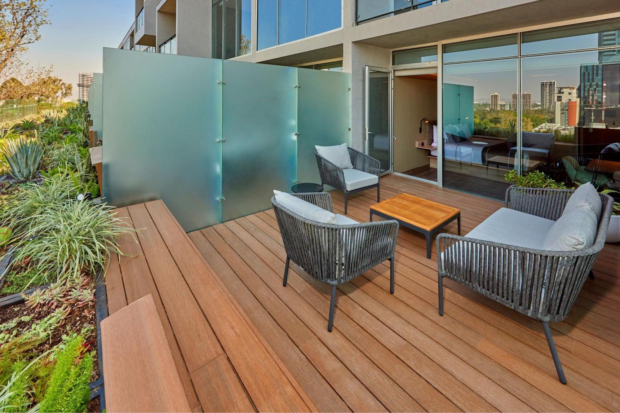 City Express Plus By Marriott Guadalajara Providencia Екстер'єр фото